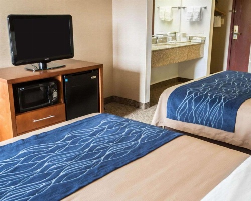 Comfort Inn Crystal Lake image 22