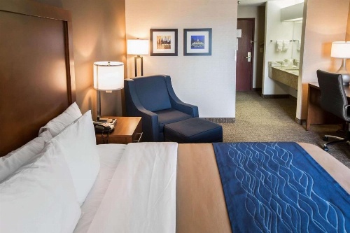 Comfort Inn Crystal Lake image 9